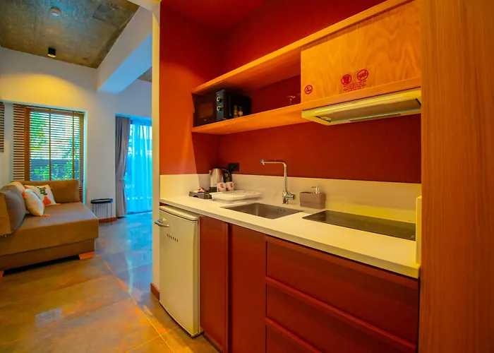 Nakas Otel *